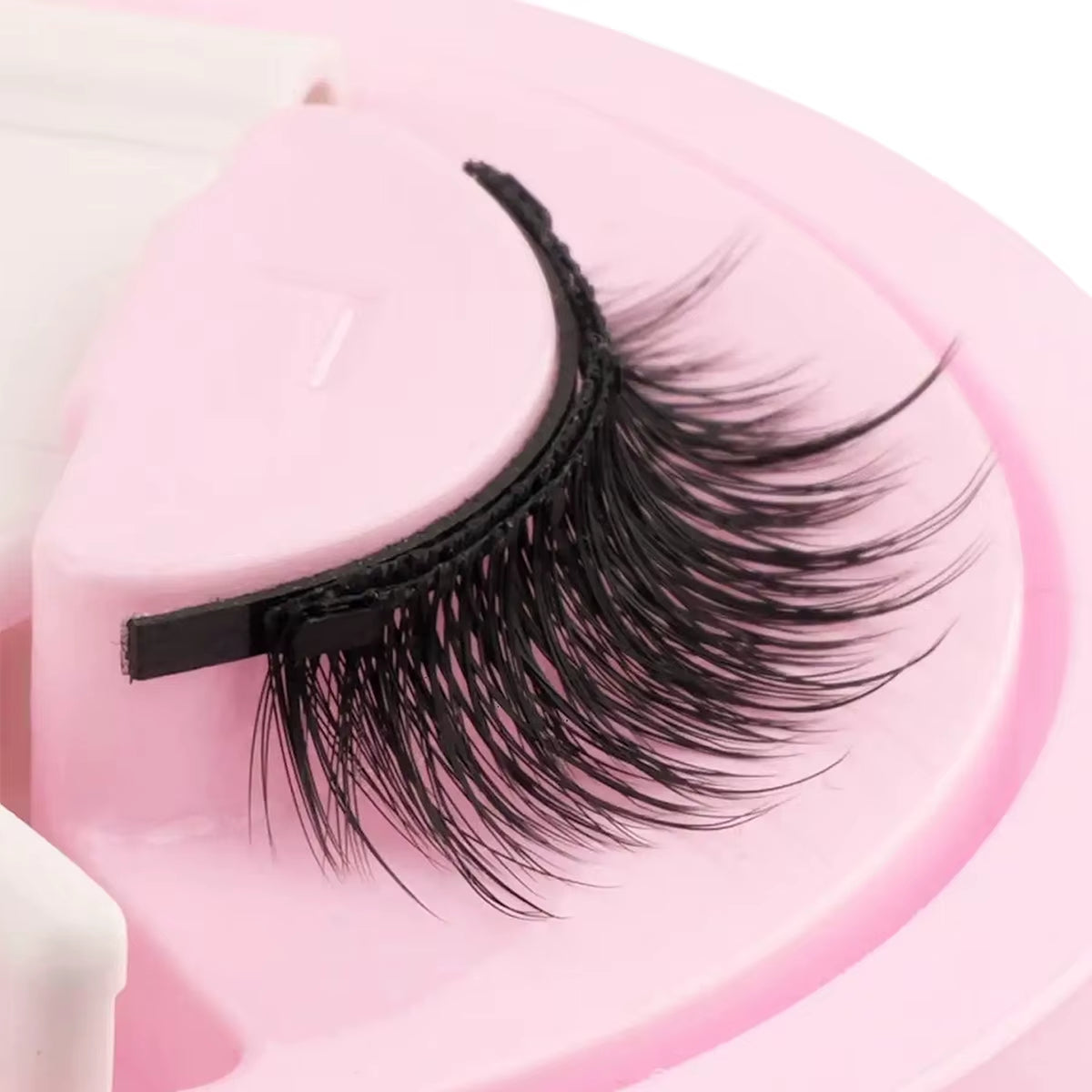 Reusable Magnetic Eyelashes 1 Pair Natural Curly Fluffy Magnetic False Eyelashes No Glue Needed Lashes Makeup with Tweezer Set